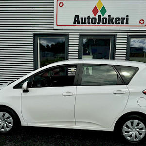 Toyota - Verso-S | 2011