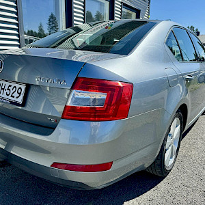 Skoda - Octavia | 2013