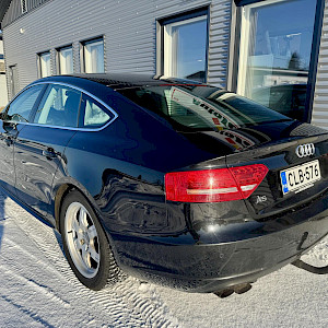 Audi - A5 | 2011
