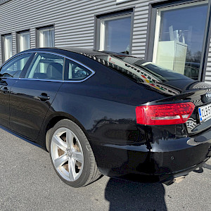 Audi - A5 | 2011