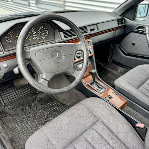 Mercedes-Benz - CE | 1994