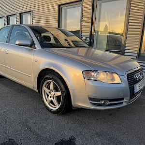 Audi - A4 | 2008
