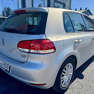 Volkswagen - Golf | 2010