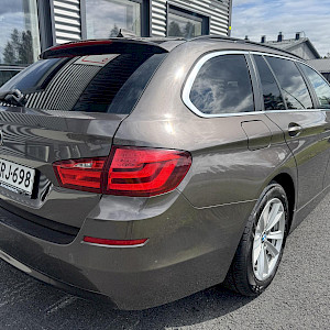 BMW - 520 | 2011