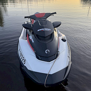 Sea-Doo - Wake | 2012