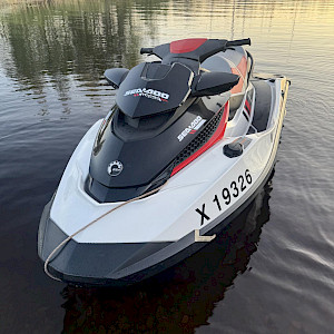 Sea-Doo - Wake | 2012