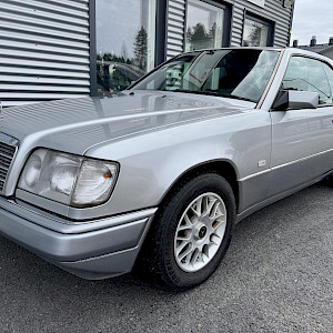 Mercedes-Benz - CE | 1994