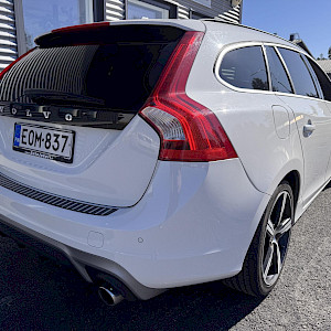 Volvo - V60 | 2017