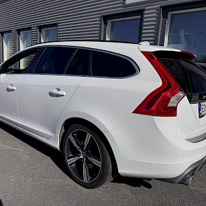 Volvo - V60 | 2017