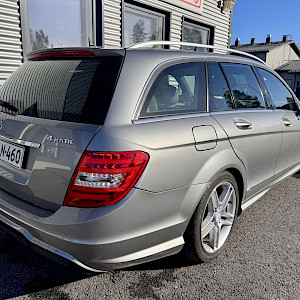 Mercedes-Benz - C | 2014