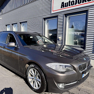 BMW - 520 | 2011