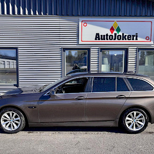 BMW - 520 | 2011