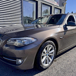 BMW - 520 | 2011