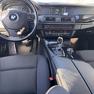 BMW - 520 | 2011