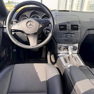 Mercedes-Benz - C | 2010
