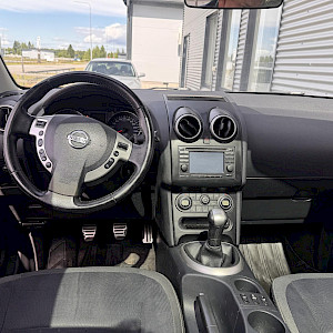 Nissan - Qashqai | 2010