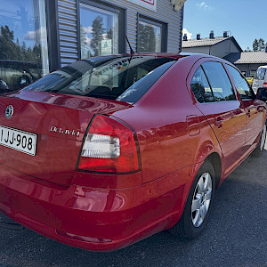Skoda - Octavia | 2010
