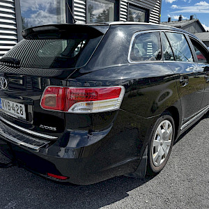 Toyota - Avensis | 2010