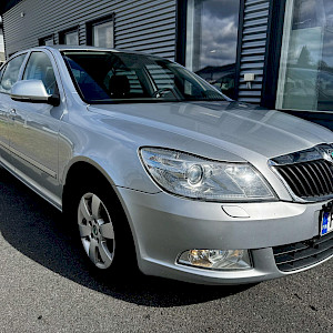 Skoda - Octavia | 2012