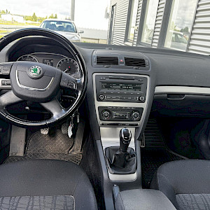 Skoda - Octavia | 2012